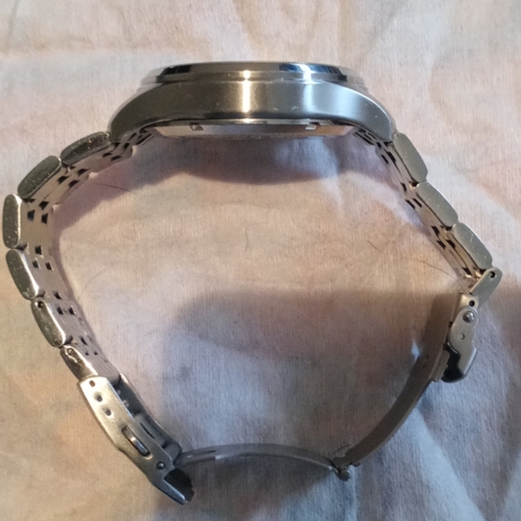 Designer Mens Watch - Picture 7 of 7